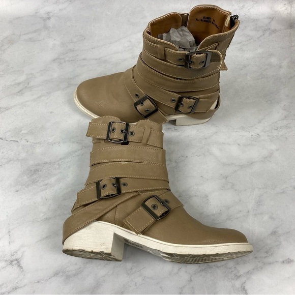 Dollhouse Women's Mummy Chunky Buckle Heeled Ankle Winter Boots Tan White Size 6 - Picture 1 of 7